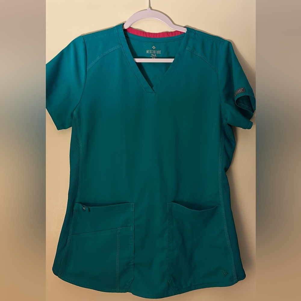 Med Couture Blue Fitted Short Sleeve Tee